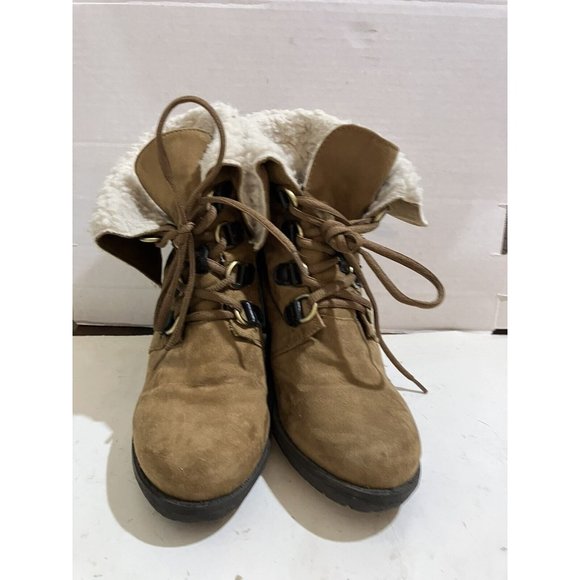 Route 66 Womens Size 7 Brown faux fur collar high Wedge Booties Ankle Boots - Picture 1 of 7